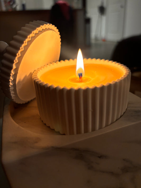 Clay & Flame: White 6 oz Container with Lid